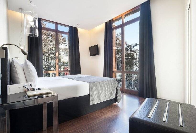 Номер Стандарт, Exe Ramblas Boqueria