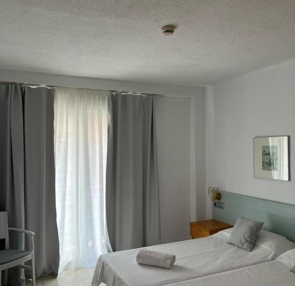 اتاق استاندارد, Fleming Center