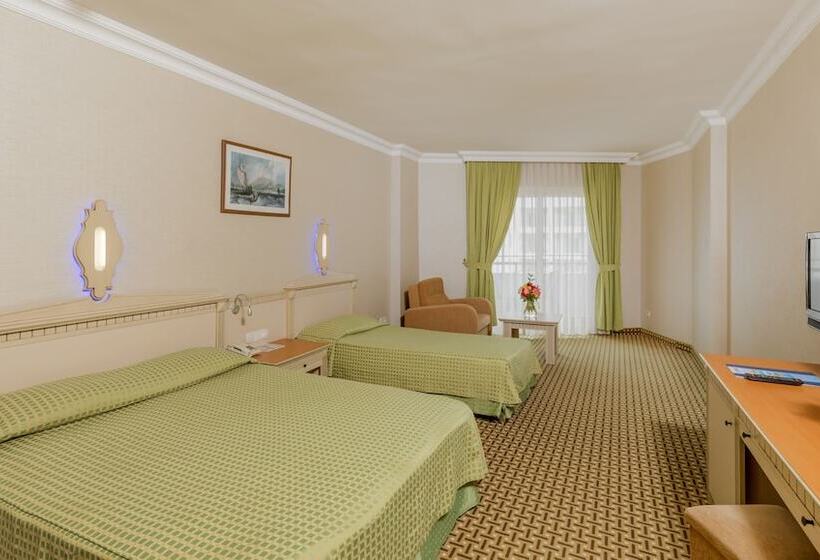 Номер Стандарт, Holiday Park Resort