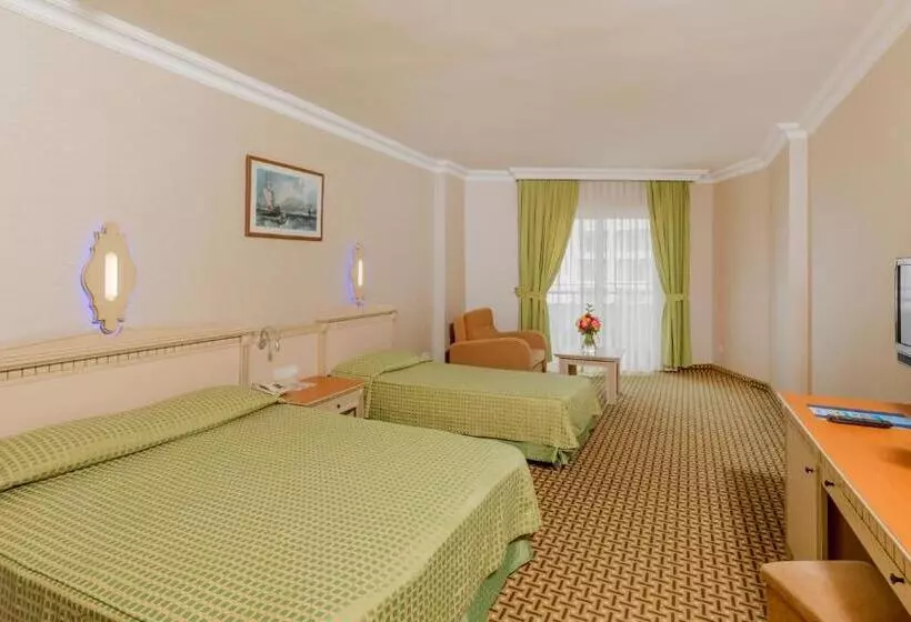 اتاق استاندارد, Holiday Park Resort