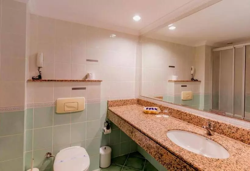 اتاق خانوادگی, Holiday Park Resort