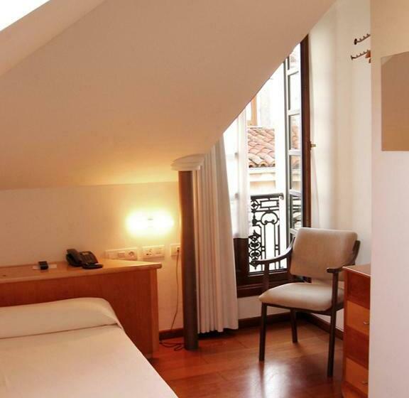 スタンダードシングルルーム, La Plaza I