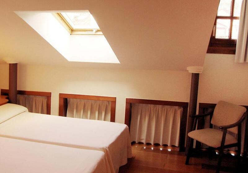 スタンダードルーム, La Plaza I