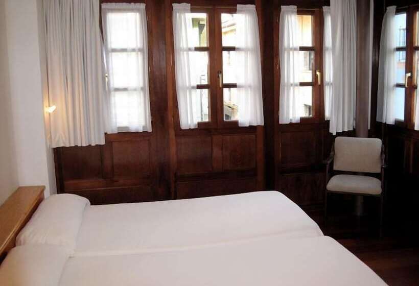 スタンダードルーム, La Plaza I