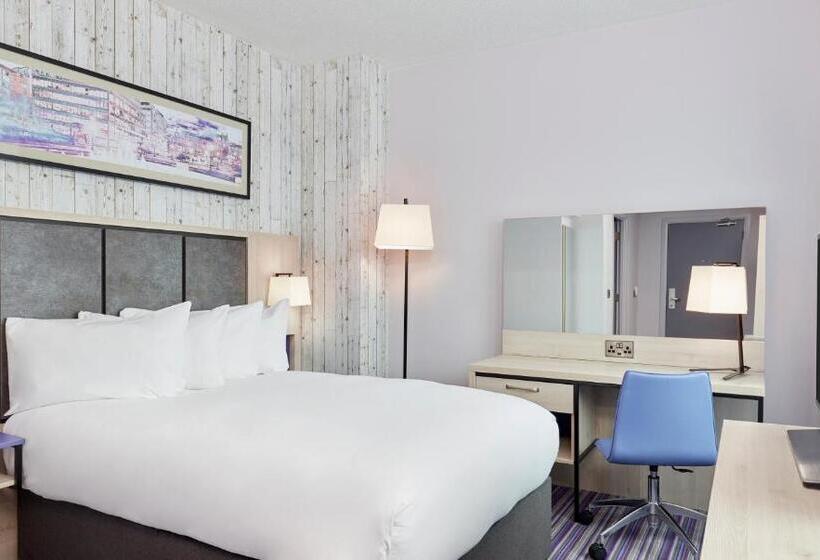 اتاق سوپریور, Leonardo Sheffield