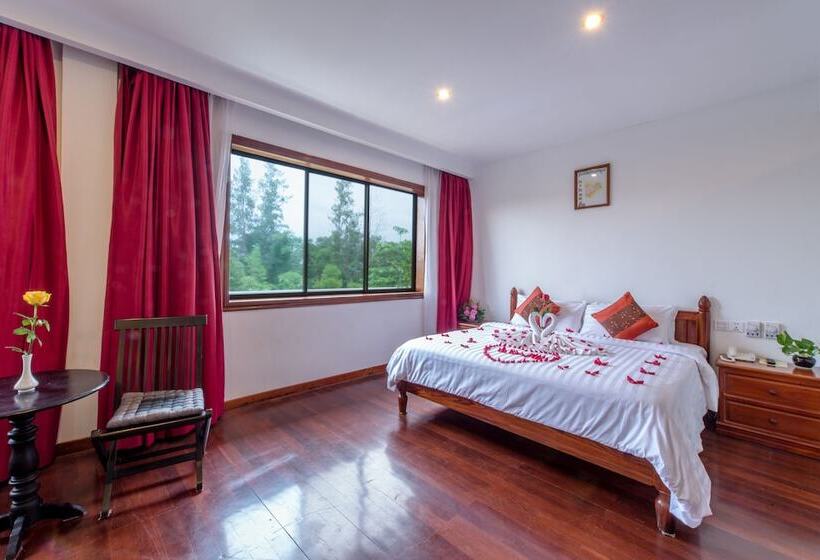 デラックスルーム, Lin Ratanak Angkor