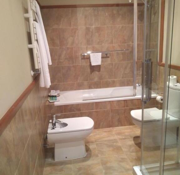 جناح جونيور, Narbasu Restaurante Y