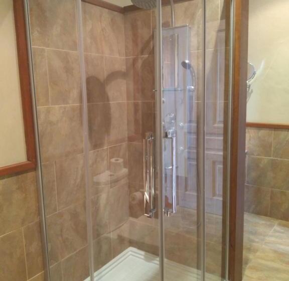 Полулюкс, Narbasu Restaurante Y