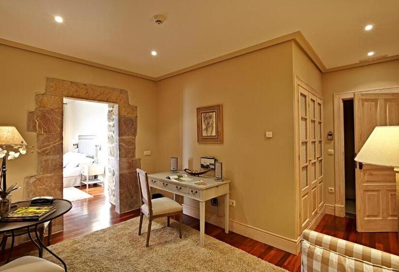 Полулюкс, Narbasu Restaurante Y