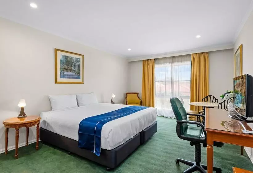 スイート, Rowville International