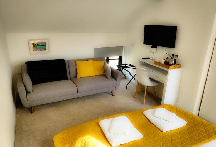 キングサイズベッドのスーペリアルーム, White Horse Inn