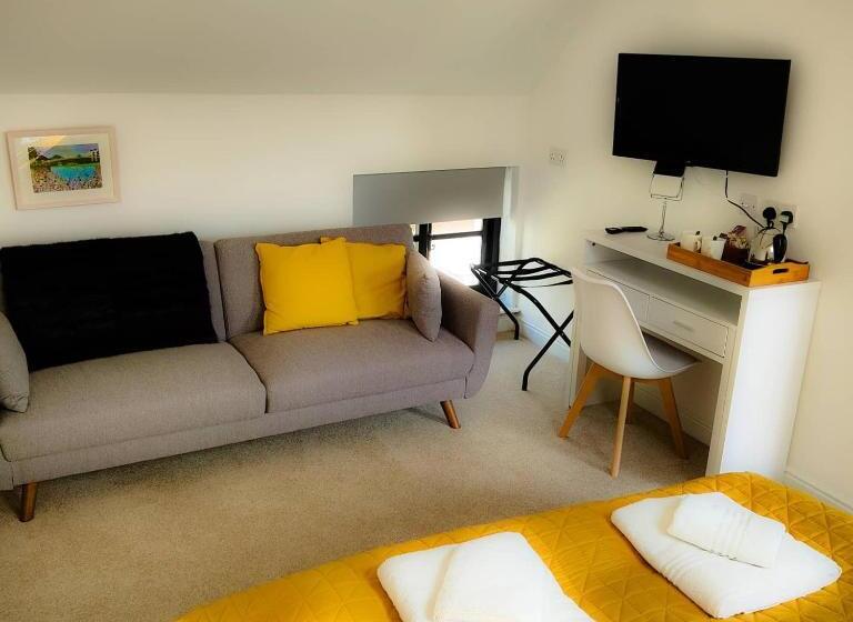 キングサイズベッドのスーペリアルーム, White Horse Inn