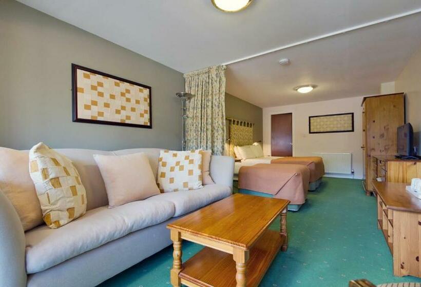 标准工作室, Station