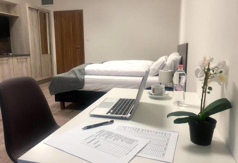 اتاق استاندارد, Vecsési Rendezvényközpont és Panzió