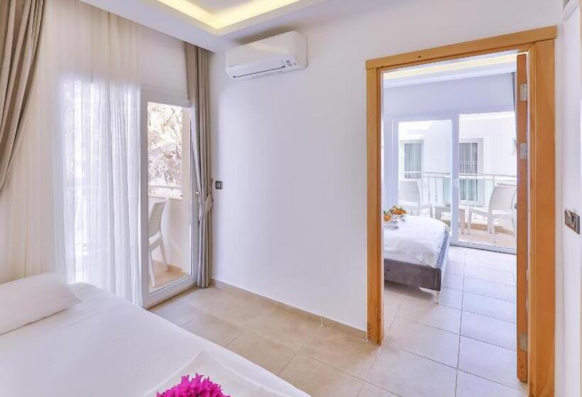 Pokój Rodzinny, Belinda