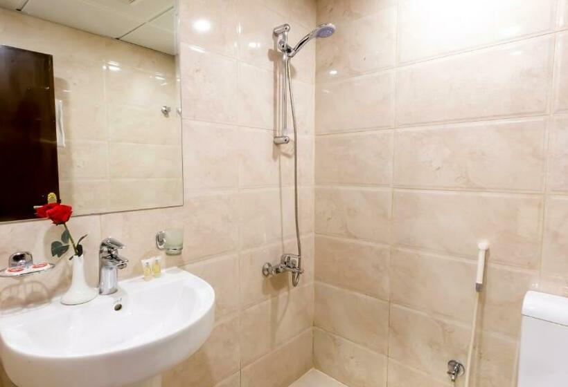 Трехместный Номер Deluxe, Yasmin Al Majd