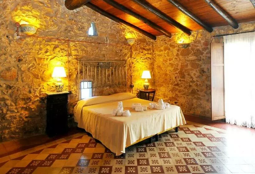 سوئیت کلاسیک, Villa Vittoria