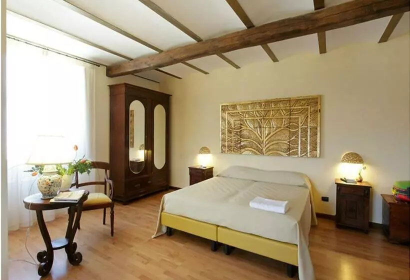 اتاق استاندارد چهار تخته, Villa Vittoria