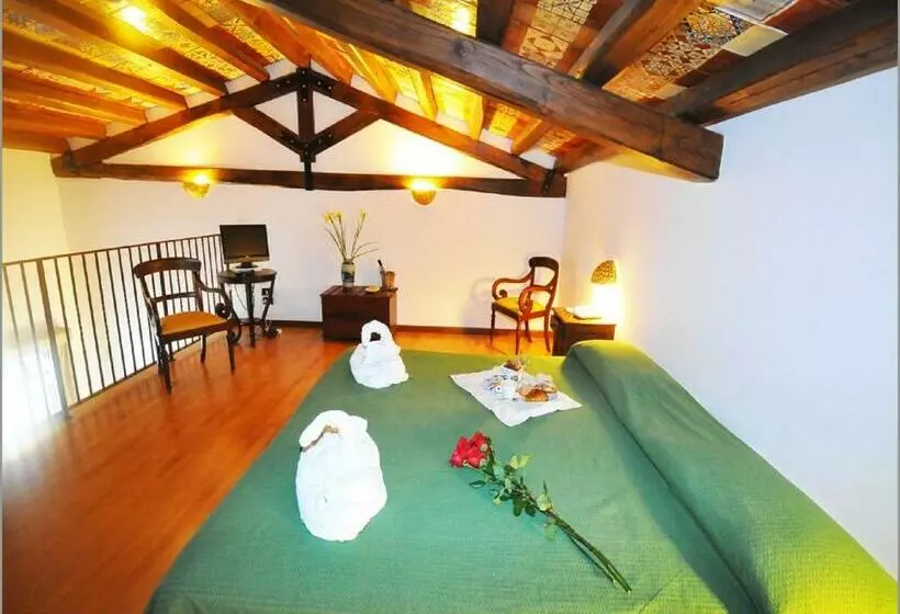 سوئیت کلاسیک, Villa Vittoria