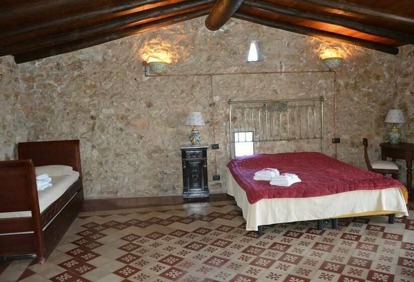 Номер Стандарт Трехместный, Villa Vittoria