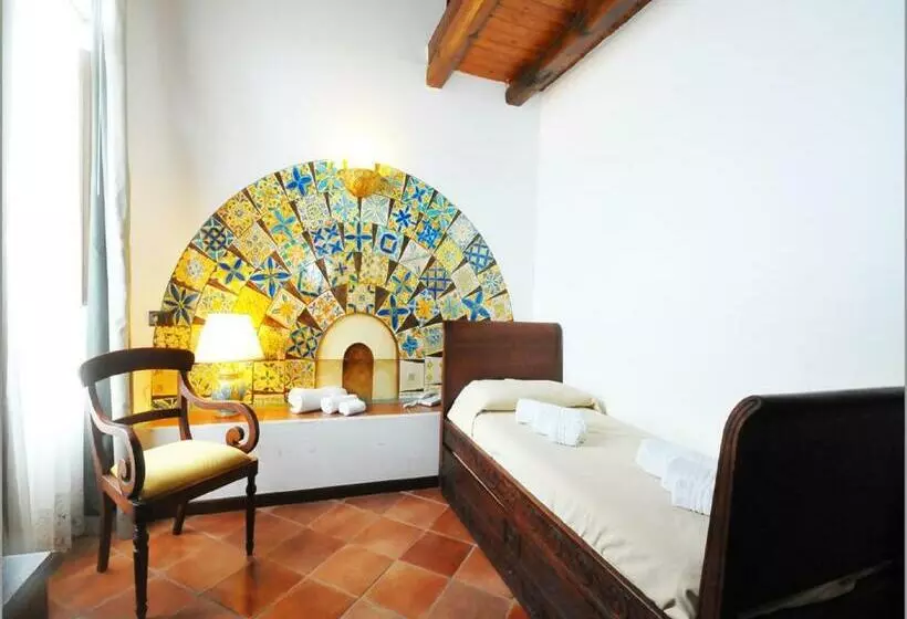 سوئیت کلاسیک, Villa Vittoria