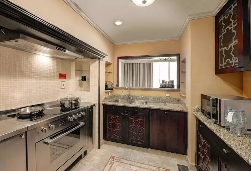 مجموعه ویستا شهر, Arjaan By Rotana   Dubai Media City