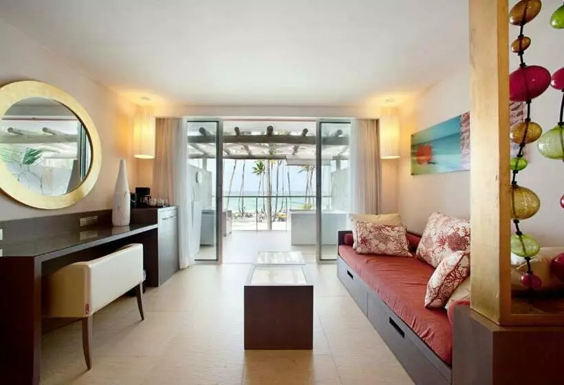 سوئیت جونیور پریمیوم با چشم‌انداز دریا, Barcelo Bavaro Palace All Inclusive