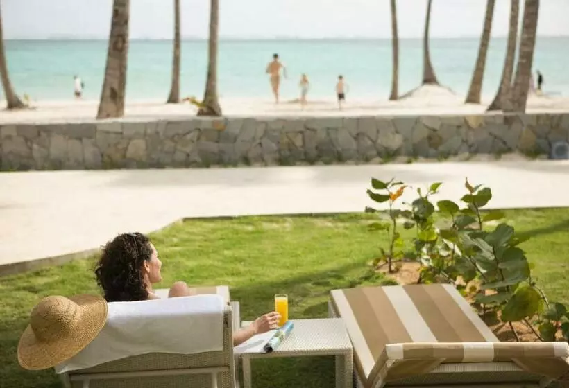 سوئیت پریمیوم با چشم‌انداز دریا, Barcelo Bavaro Palace All Inclusive