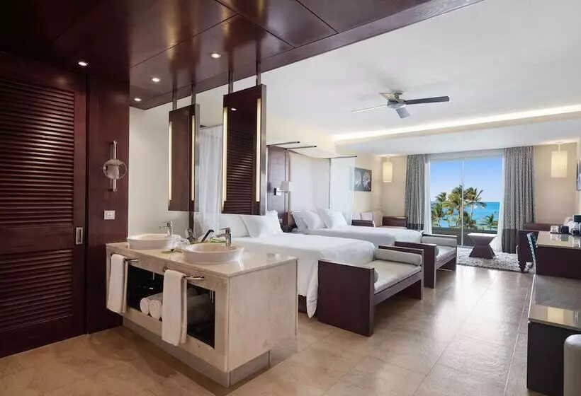 سوئیت جونیور پریمیوم با چشم‌انداز دریا, Barcelo Bavaro Palace All Inclusive