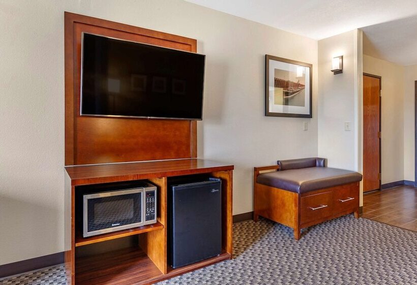 جناح, Comfort Suites