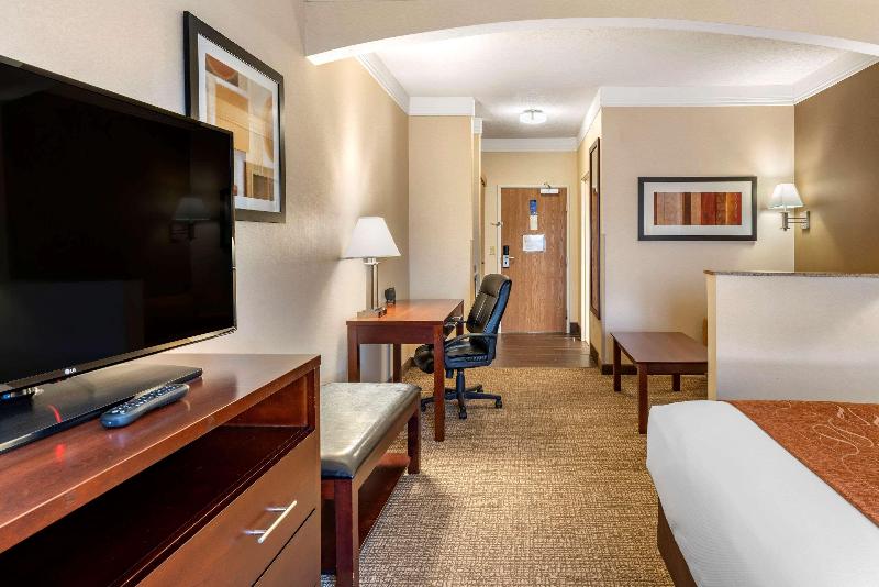 キングサイズベッドのスイートルーム, Comfort Suites Linn County Fairground And Expo