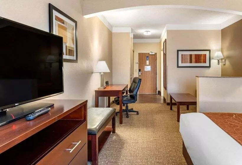 Sviitti, Comfort Suites Linn County Fairground And Expo