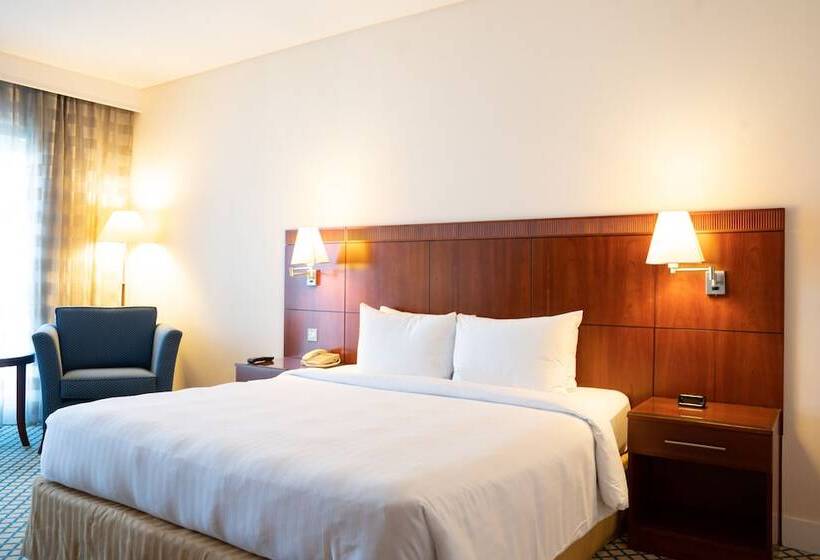 1 Bedroom Apartment Lake View, Millennium Lakeview