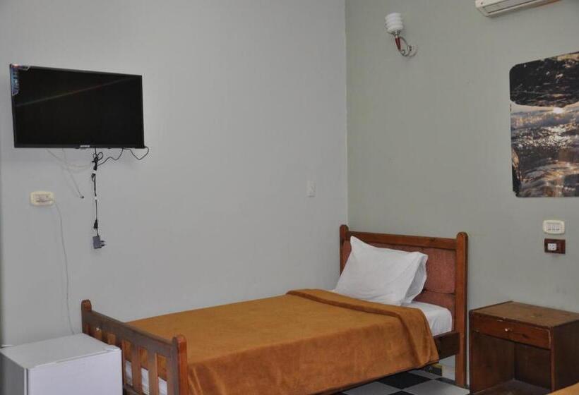 اتاق استاندارد یک نفره, Dahab Plaza