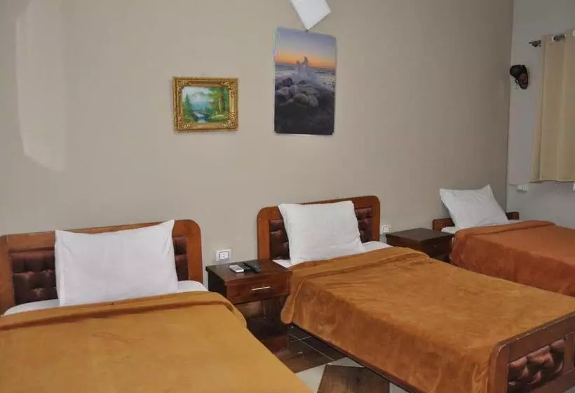 اتاق استاندارد سه نفره, Dahab Plaza
