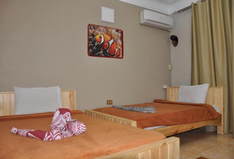 اتاق استاندارد سه نفره, Dahab Plaza