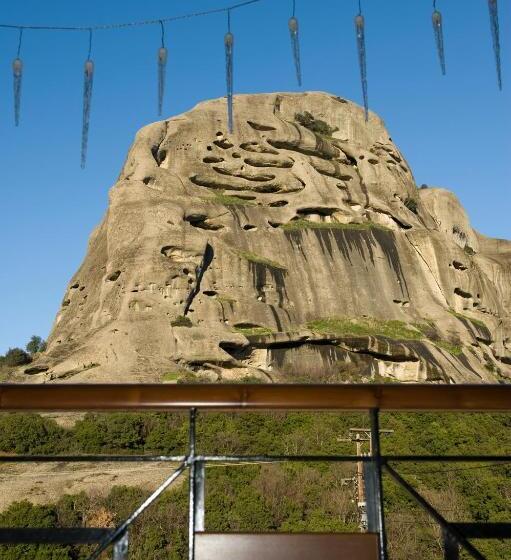 ファミリールーム, Dellas Boutique