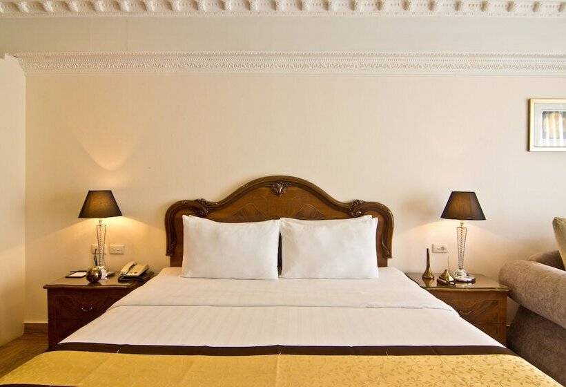 标准间, Lk Royal Suite