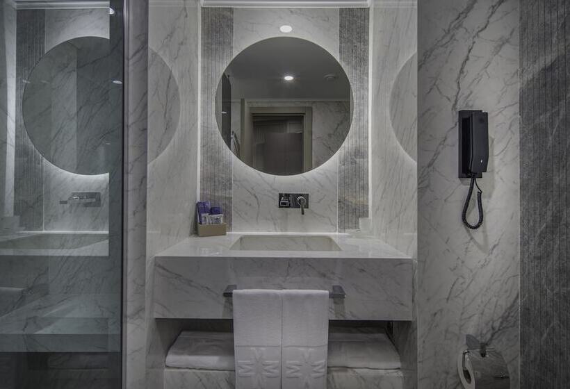 Номер Стандарт, Merit Park Hotel Casino & Spa