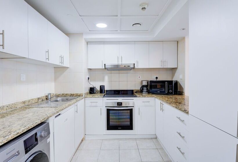 2 Bedrooms Apartment Lake View, Millennium Lakeview