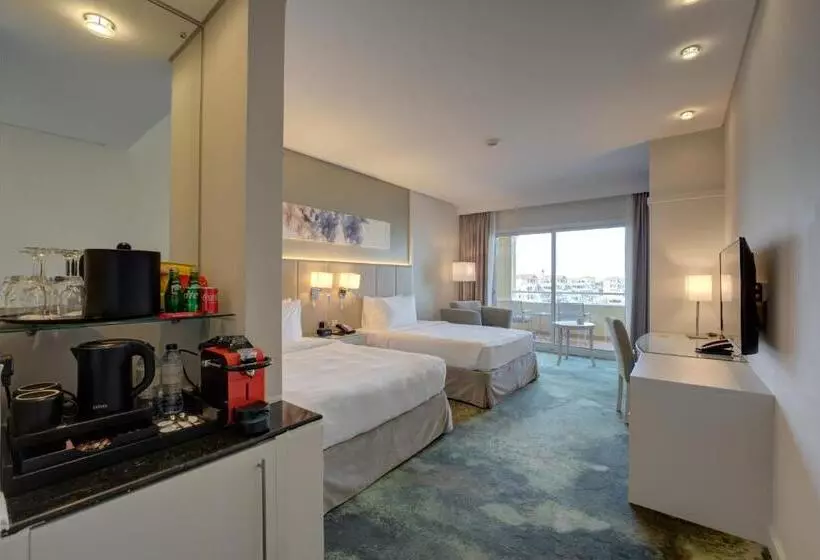 اتاق پریمیوم با چشمانداز دریاچه, Millennium Lakeview
