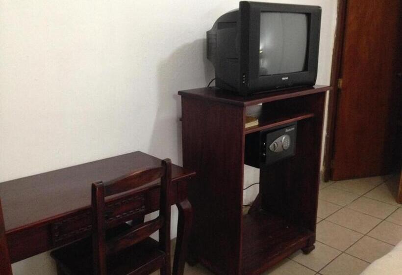 اتاق استاندارد با تخت بزرگ, Mozonte