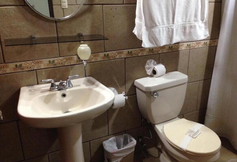 اتاق استاندارد با تخت بزرگ, Mozonte