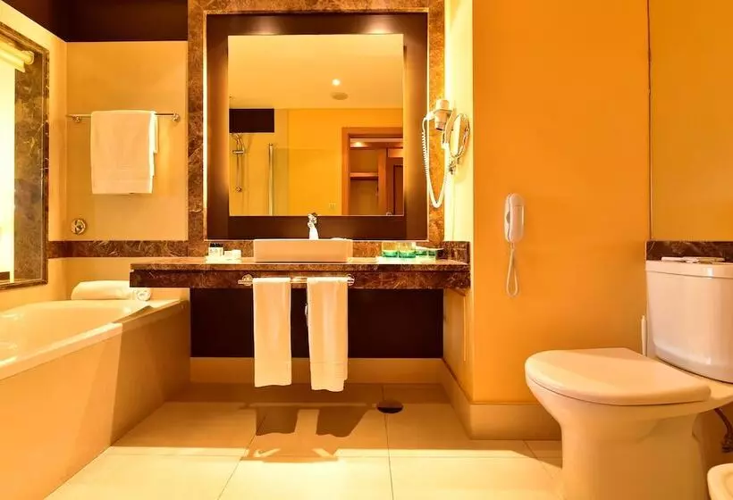 オーシャンビュースーペリアールーム, Pestana Promenade Ocean Resort