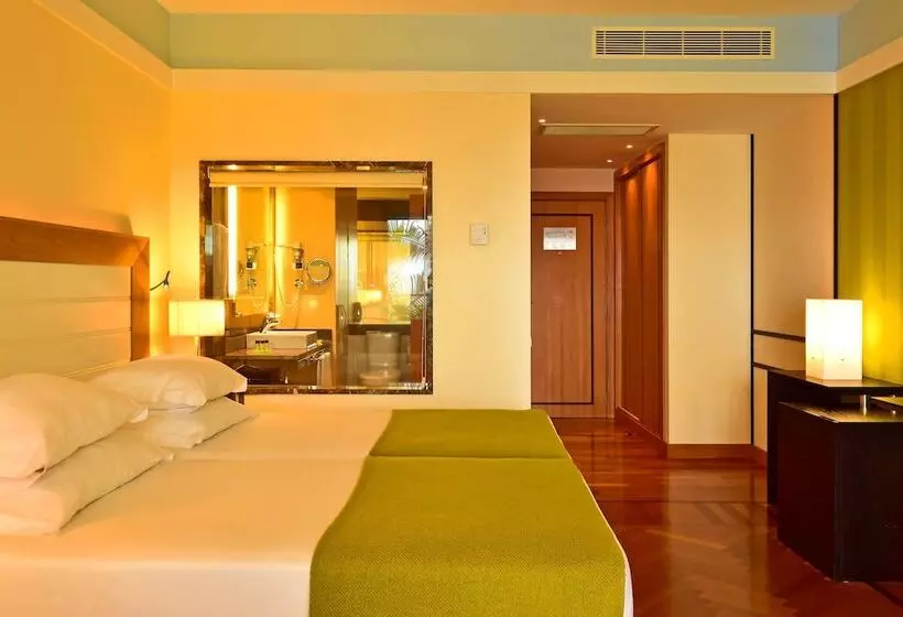 オーシャンビュースーペリアールーム, Pestana Promenade Ocean Resort