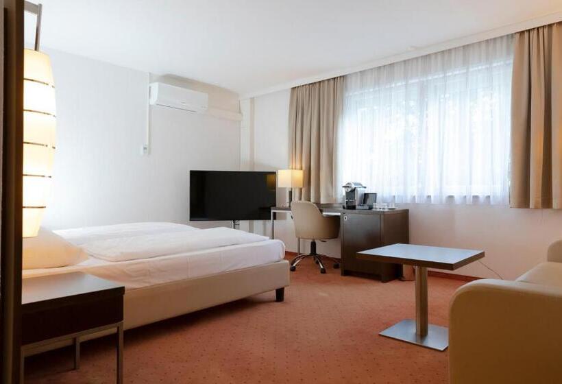 Номер Стандарт, Plattenwirt