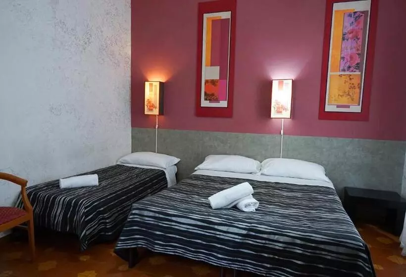 スタンダードトリプルルーム, Roma Room