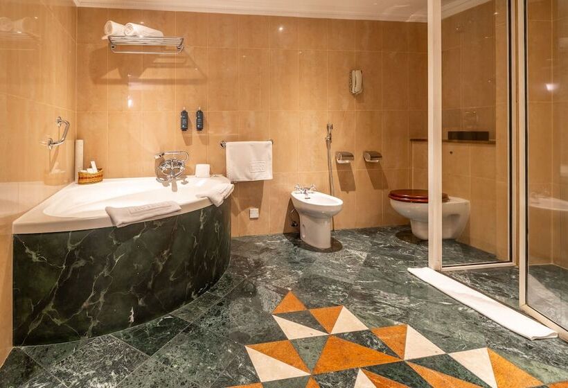 سوییت, Sarova Stanley