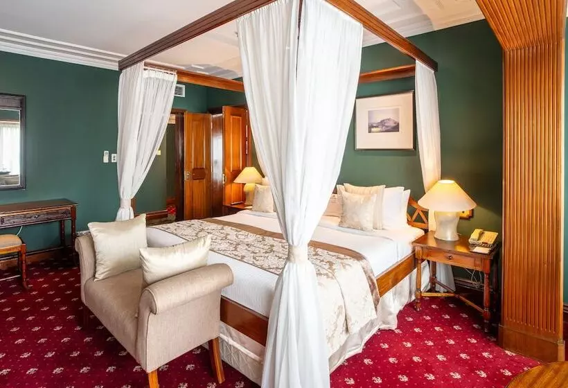 スイート, Sarova Stanley