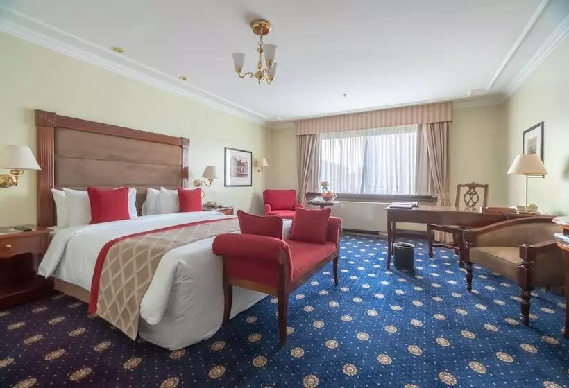 クラブルーム, Sarova Stanley